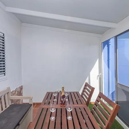 Apartamento Playa El Burrero Con Terraza Y Solarium Privado