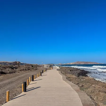 Apartamento Playa El Burrero Con Terraza Y Solarium Privado *