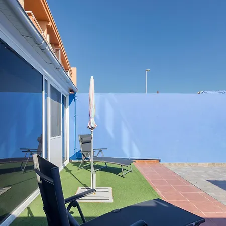 Apartamento Playa El Burrero Con Terraza Y Solarium Privado *