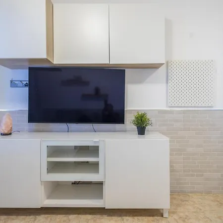 Apartamento Playa El Burrero Con Terraza Y Solarium Privado
