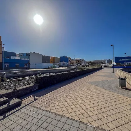 Apartamento Playa El Burrero Con Terraza Y Solarium Privado *